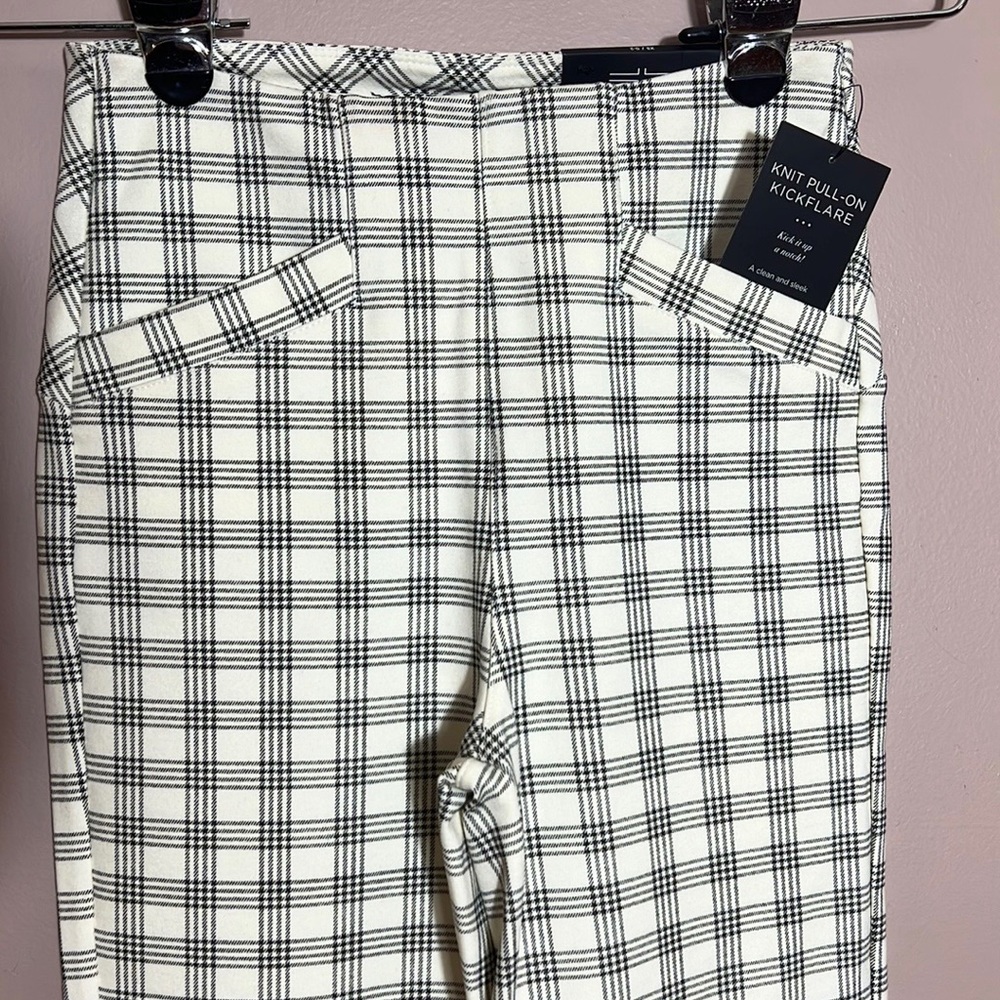Liverpool Stella Kick Flare Pants - Picture 3 of 8